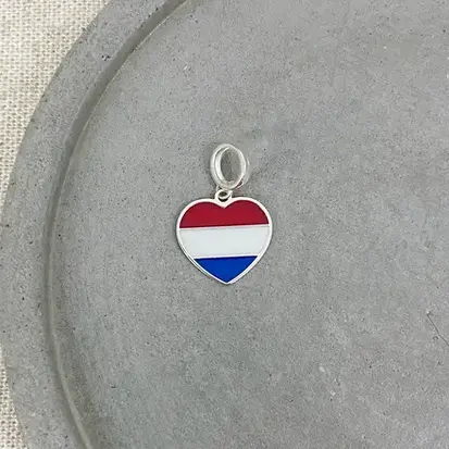 BERLOQUE CORAÇÃO RESINADO HOLANDA